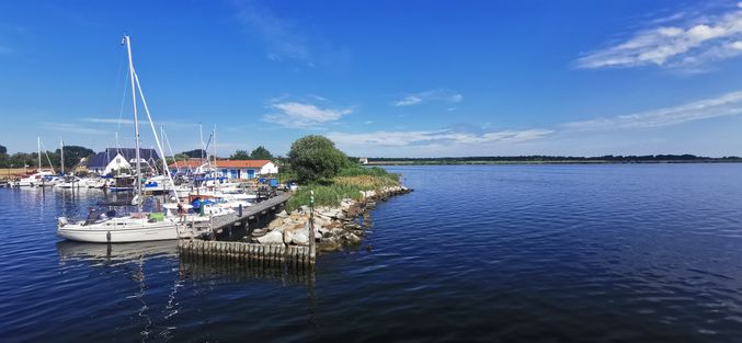 Hafen von Neuendorf (Hiddensee)